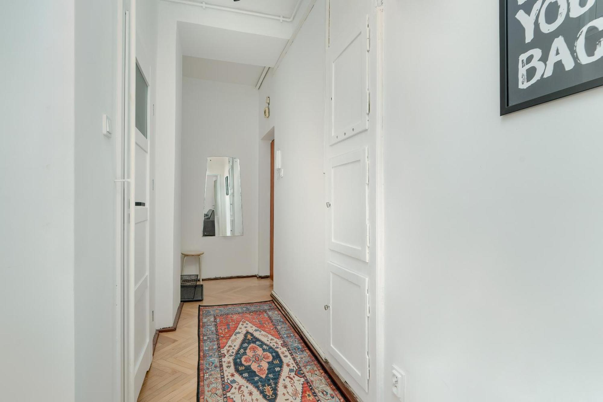 In The Centre Of With Balcony By Renters *