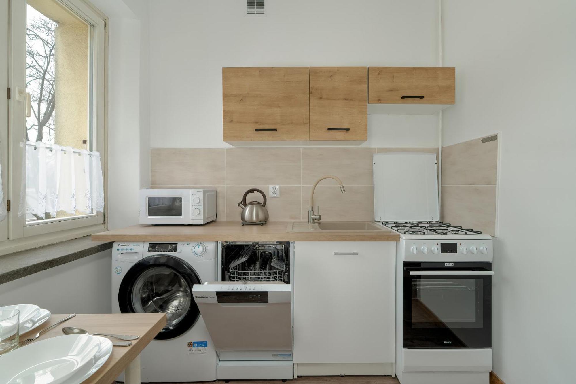 In The Centre Of With Balcony By Renters Апартаменти Познань